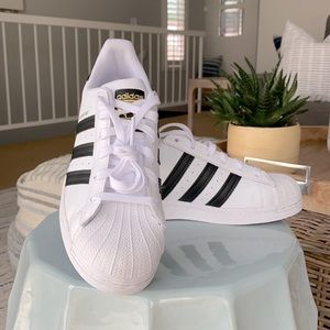 New in box - adidas Superstar Sz 7.5